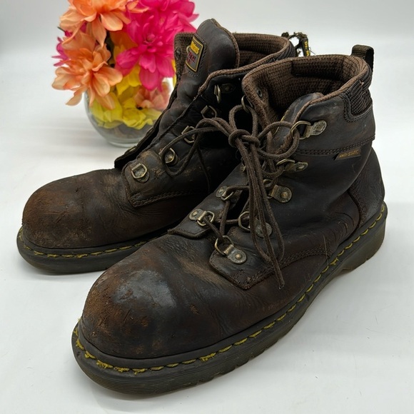 Dr. Martens Industrial Brown Leather Distressed Work Boots Size 10 MS6779D - Picture 1 of 6